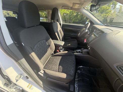 Used 2021 Mitsubishi Outlander Sport ES FWD image 12