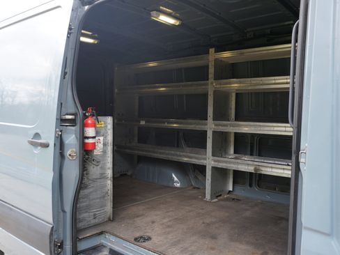 Used 2016 Mercedes-Benz Sprinter 2500 image 18