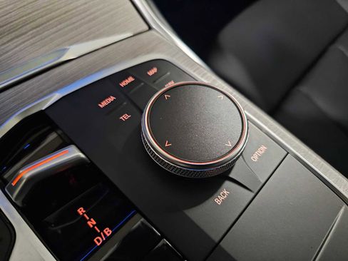 Used 2025 BMW i4 xDrive40i w/ Parking Assistance Package image 27