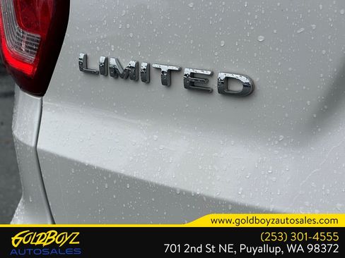 Used 2017 Ford Explorer Limited w/ Equipment Group 301A AWD/4WD image 26