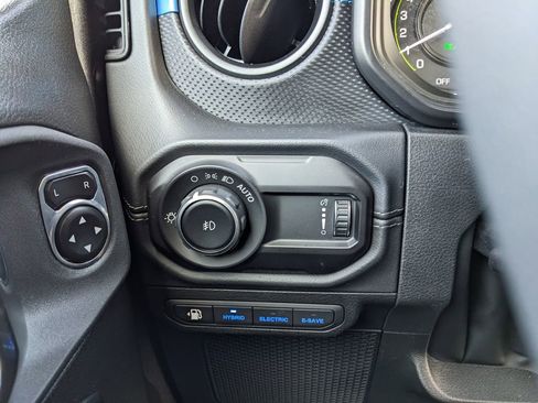 Used 2025 Jeep Wrangler Unlimited Rubicon 4xe w/ Convenience Group image 51