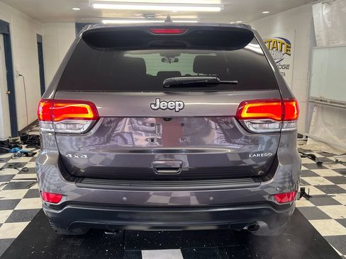 Used 2021 Jeep Grand Cherokee Laredo AWD/4WD image 11