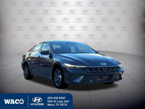 New 2026 Hyundai Elantra SEL Sport image 13