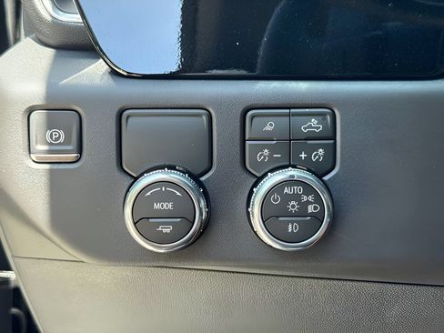 New 2026 GMC Sierra 1500 SLT RWD image 19