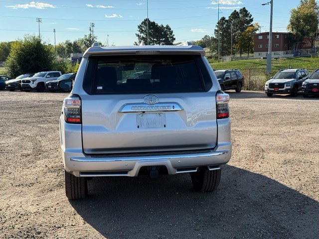 Used 2022 Toyota 4Runner Limited AWD/4WD image 4