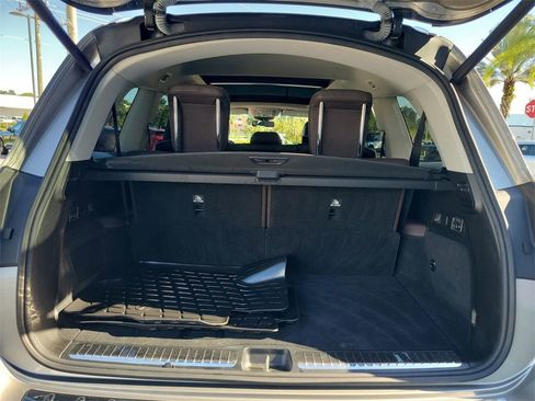 Used 2022 Mercedes-Benz GLS 450 4MATIC image 11