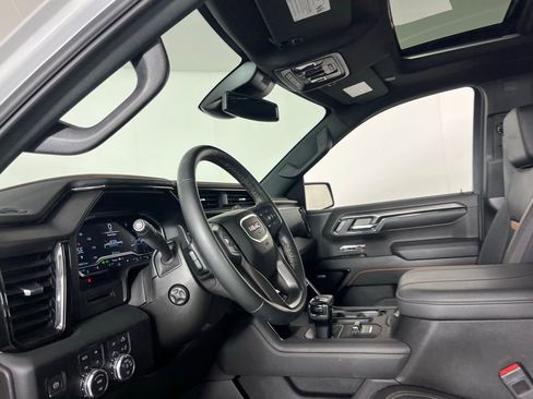 Used 2023 GMC Sierra 1500 AT4 w/ AT4 Preferred Package image 21