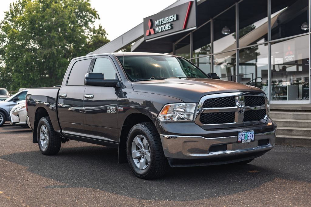 Used 2016 RAM 1500 Classic SLT AWD/4WD image 6