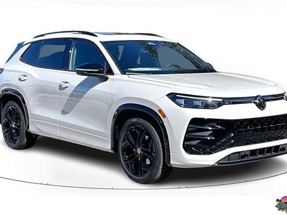 New 2026 Volkswagen Tiguan SE