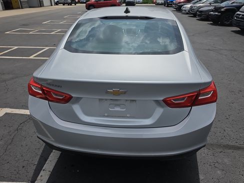 Used 2019 Chevrolet Malibu LS FWD image 4