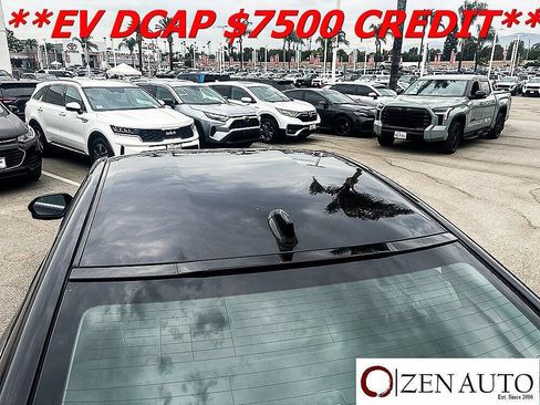Used 2023 Toyota Mirai w/ Advanced Technology Package RWD image 5