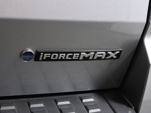 Used 2025 Toyota 4Runner Platinum AWD/4WD image 38