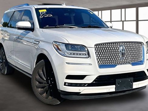 Used 2020 Lincoln Navigator Reserve w/ Equipment Group 208A Reserve RWD image 3