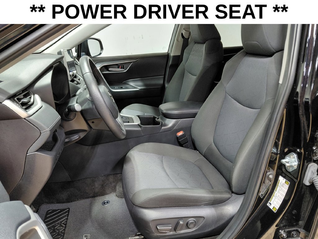 Used 2025 Toyota RAV4 XLE w/ Weather Package AWD/4WD image 13