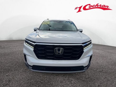 Used 2023 Honda Pilot Elite image 2