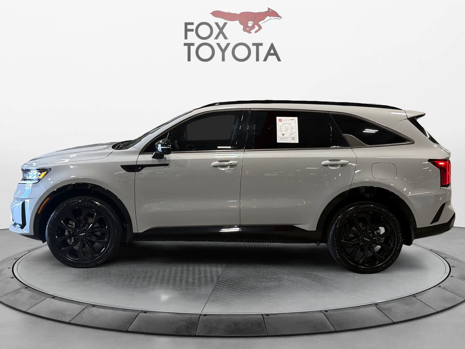 Used 2023 Kia Sorento SX AWD/4WD image 3