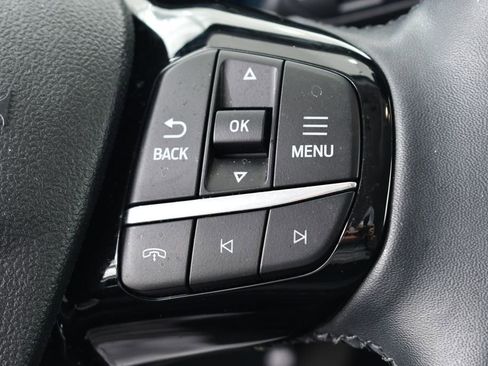 Used 2025 Ford Escape Platinum w/ Premium Technology Package image 32