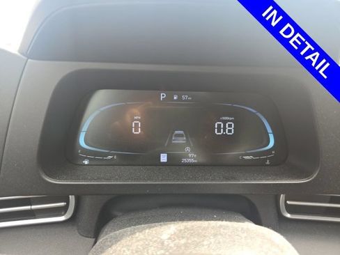 Used 2024 Hyundai Elantra SE FWD image 7