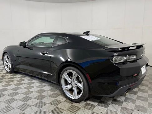 Used 2022 Chevrolet Camaro SS RWD image 8