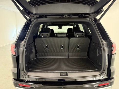 New 2026 GMC Acadia Denali w/ Super Cruise Package image 8