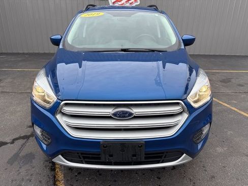 Used 2019 Ford Escape SEL image 9