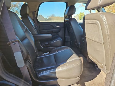 Used 2011 Chevrolet Tahoe LTZ image 15