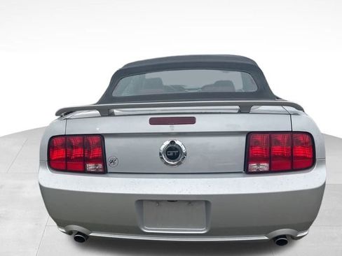 Used 2006 Ford Mustang GT Premium image 9
