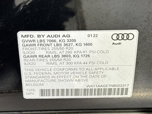 Used 2022 Audi e-tron Premium image 30