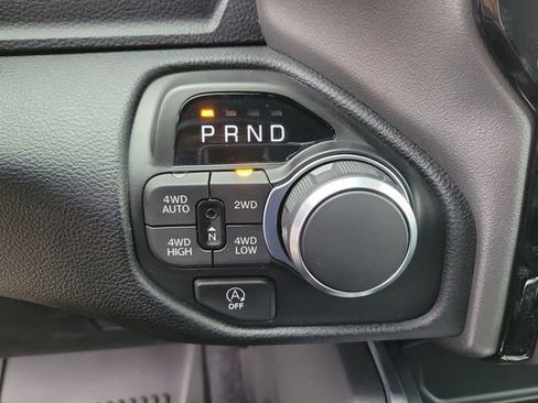 New 2026 RAM 1500 4x4 Crew Cab image 28