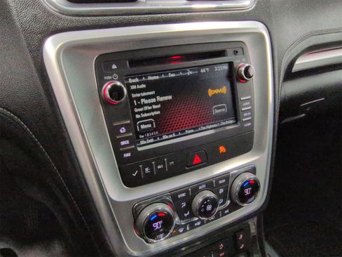 Used 2016 GMC Acadia SLT image 28