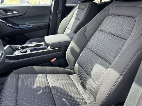 New 2026 Chevrolet Equinox LT w/ Safety and Technology Package image 18