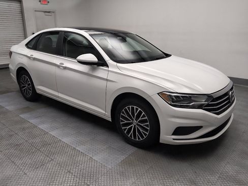 Used 2019 Volkswagen Jetta SE FWD image 11