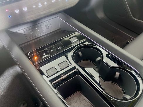 Used 2025 Nissan Murano SL w/ Cargo Package image 15