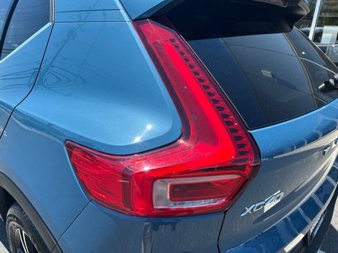 Used 2025 Volvo XC40 B5 Core AWD/4WD image 10
