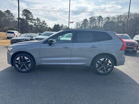 Used 2026 Volvo XC60 B5 Plus w/ Protection Package Premier image 3