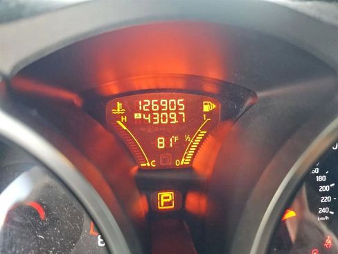 Used 2014 Nissan Juke S FWD image 12