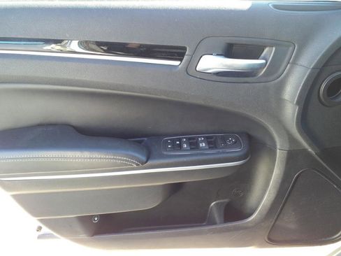 Used 2023 Chrysler 300 S image 24