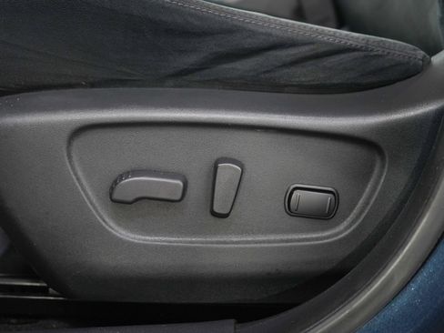 Used 2016 Nissan Rogue SV w/ SV Moonroof Package AWD/4WD image 27