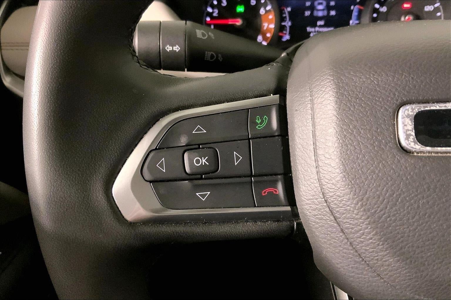 Used 2025 Jeep Compass Limited AWD/4WD image 18