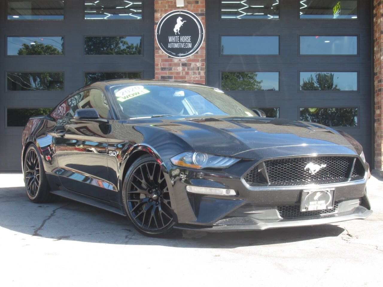 Used 2020 Ford Mustang GT RWD image 1