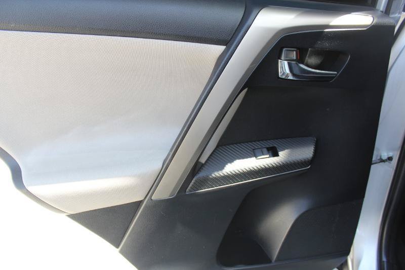 Used 2015 Toyota RAV4 XLE AWD/4WD image 12