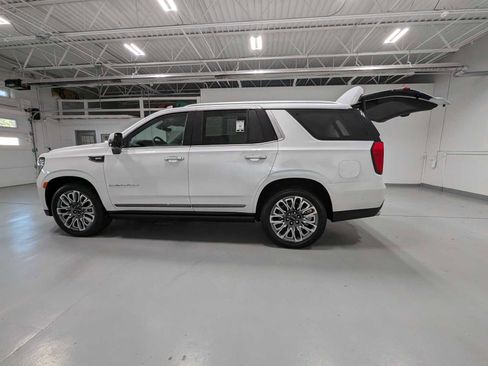Used 2024 GMC Yukon Denali Ultimate image 11