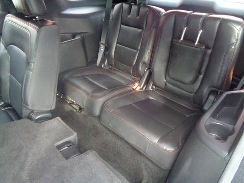 Used 2018 Ford Explorer Sport w/ Equipment Group 401A AWD/4WD image 7