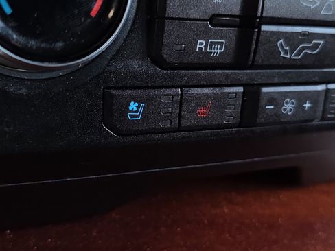 Used 2019 Ford F150 King Ranch w/ Equipment Group 601A Luxury image 30