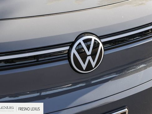 Used 2025 Volkswagen ID.4 Pro RWD image 11