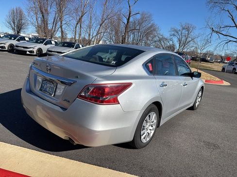 Used 2013 Nissan Altima 2.5 S image 8