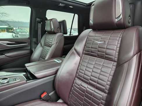 Used 2022 Cadillac Escalade Sport Platinum image 26