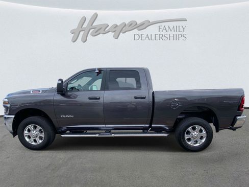 Used 2026 RAM 2500 Big Horn AWD/4WD image 9