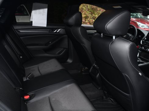 Used 2022 Honda Accord Sport image 17