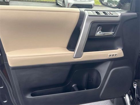 Used 2022 Toyota 4Runner Limited image 20